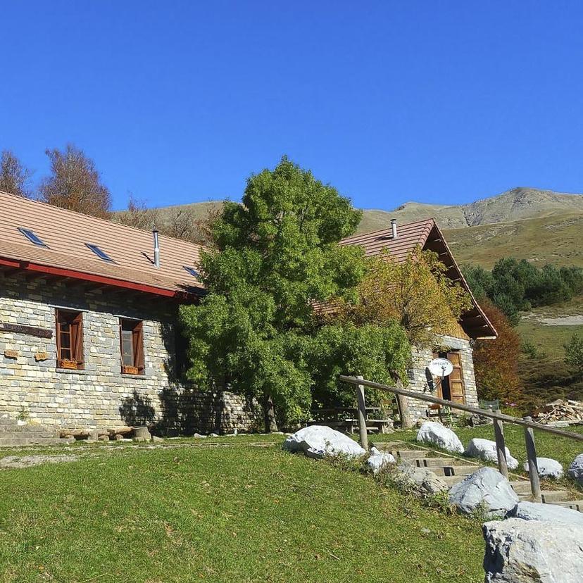 Linza Refuge image 1