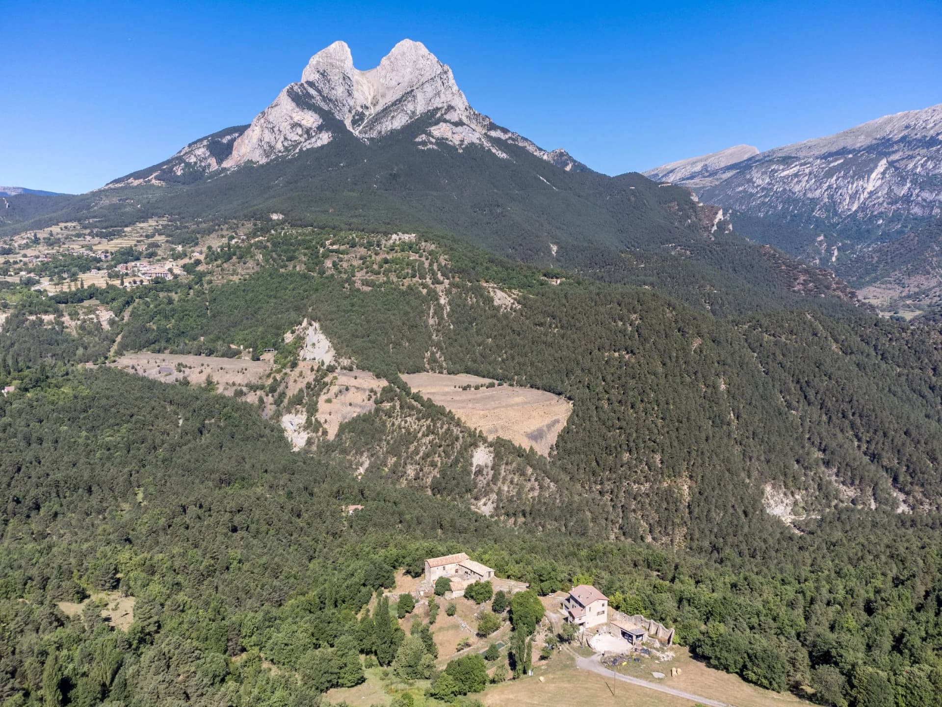 Pedraforca, 2506.4 meters, Cadí-Moixeró Natural Park, Catalunya, Pyrenean mountain range, Spain