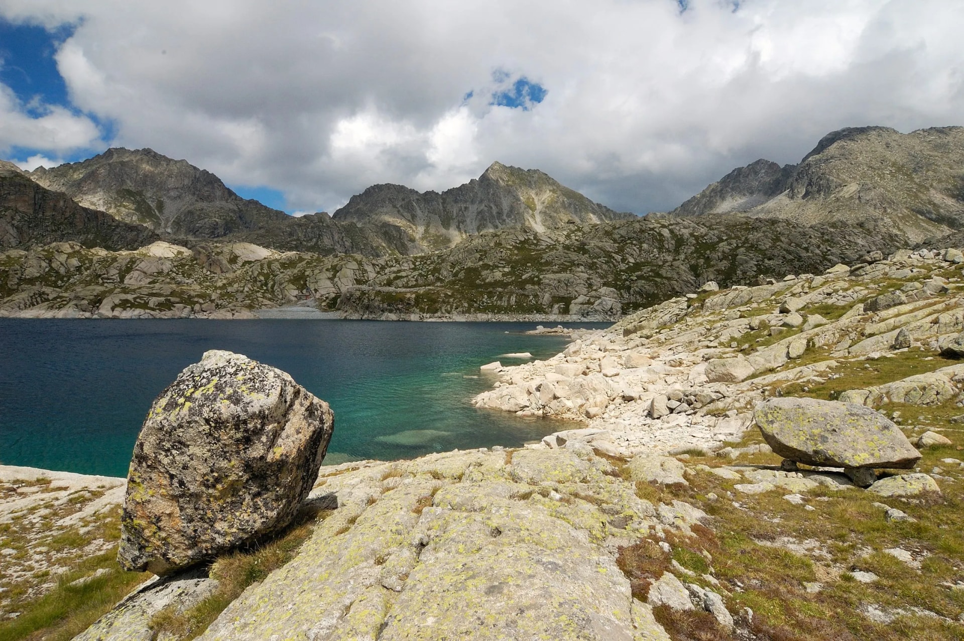 lac de colomina