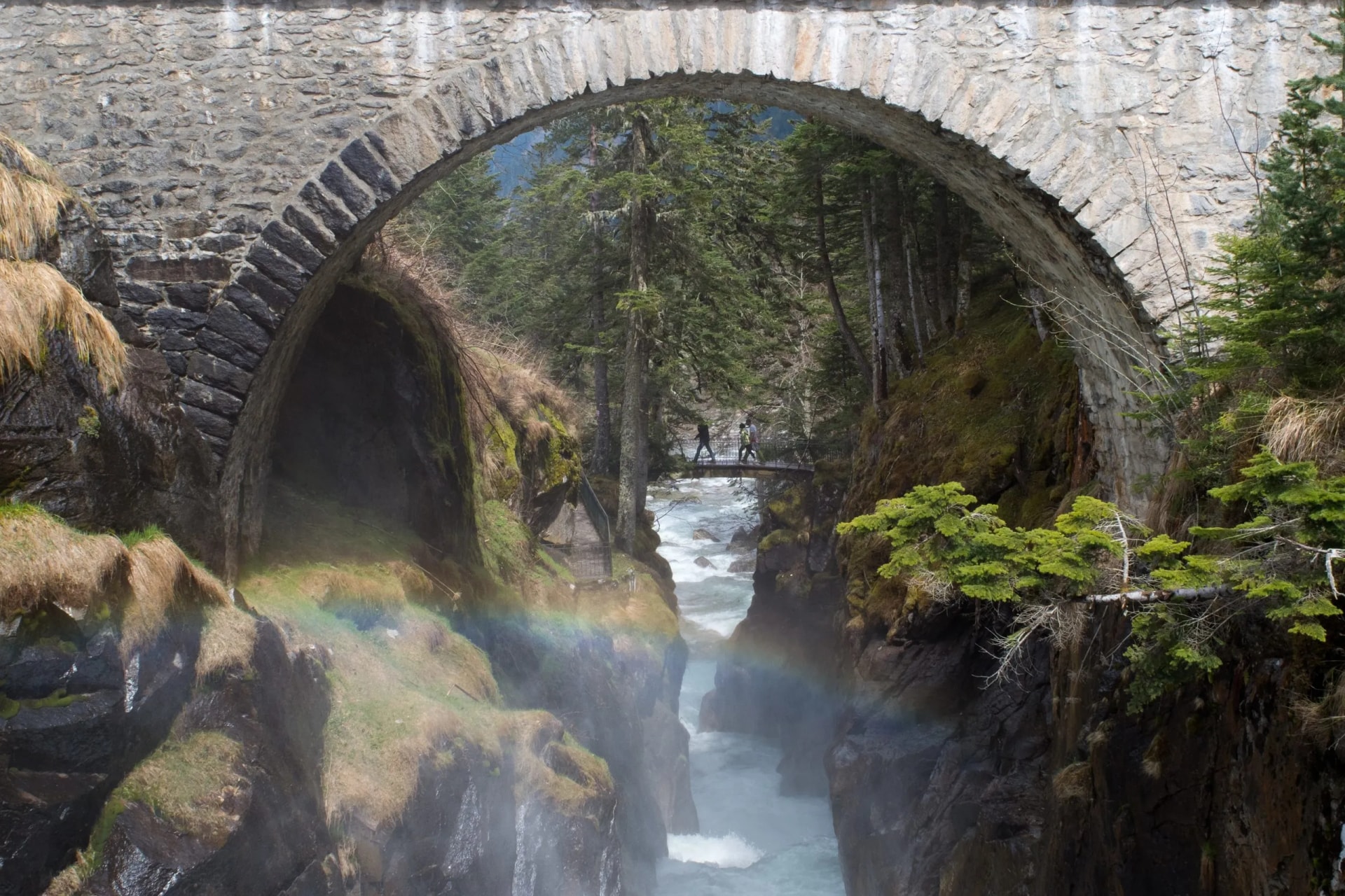 pont d'espagne stone-built bridge